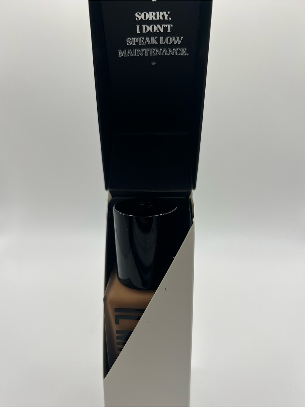 IL MAKIAGE 156 Woke Up Like This Flawless Base Liquid Foundation Lot T2122008